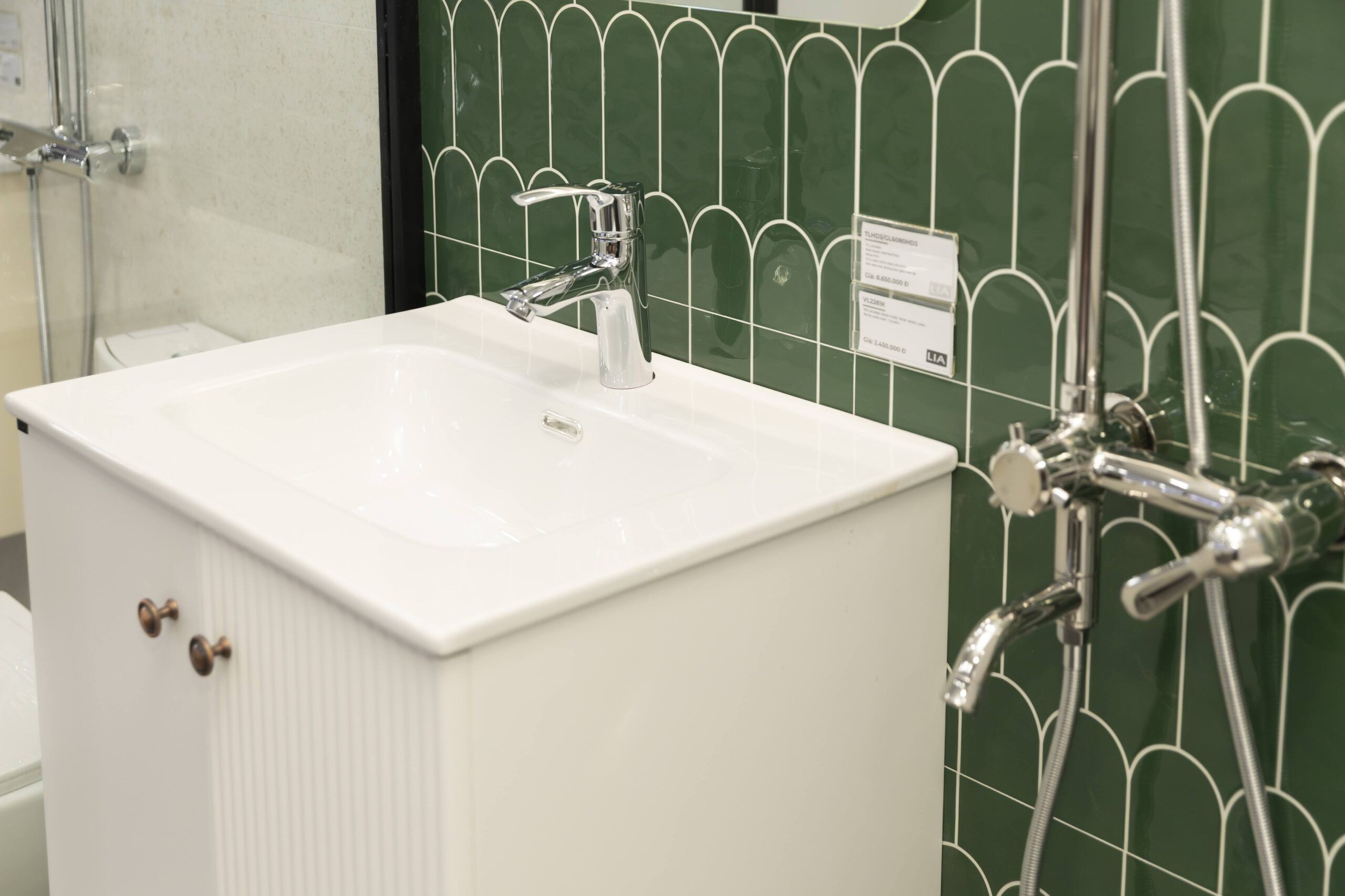 showroom bồn rửa mặt